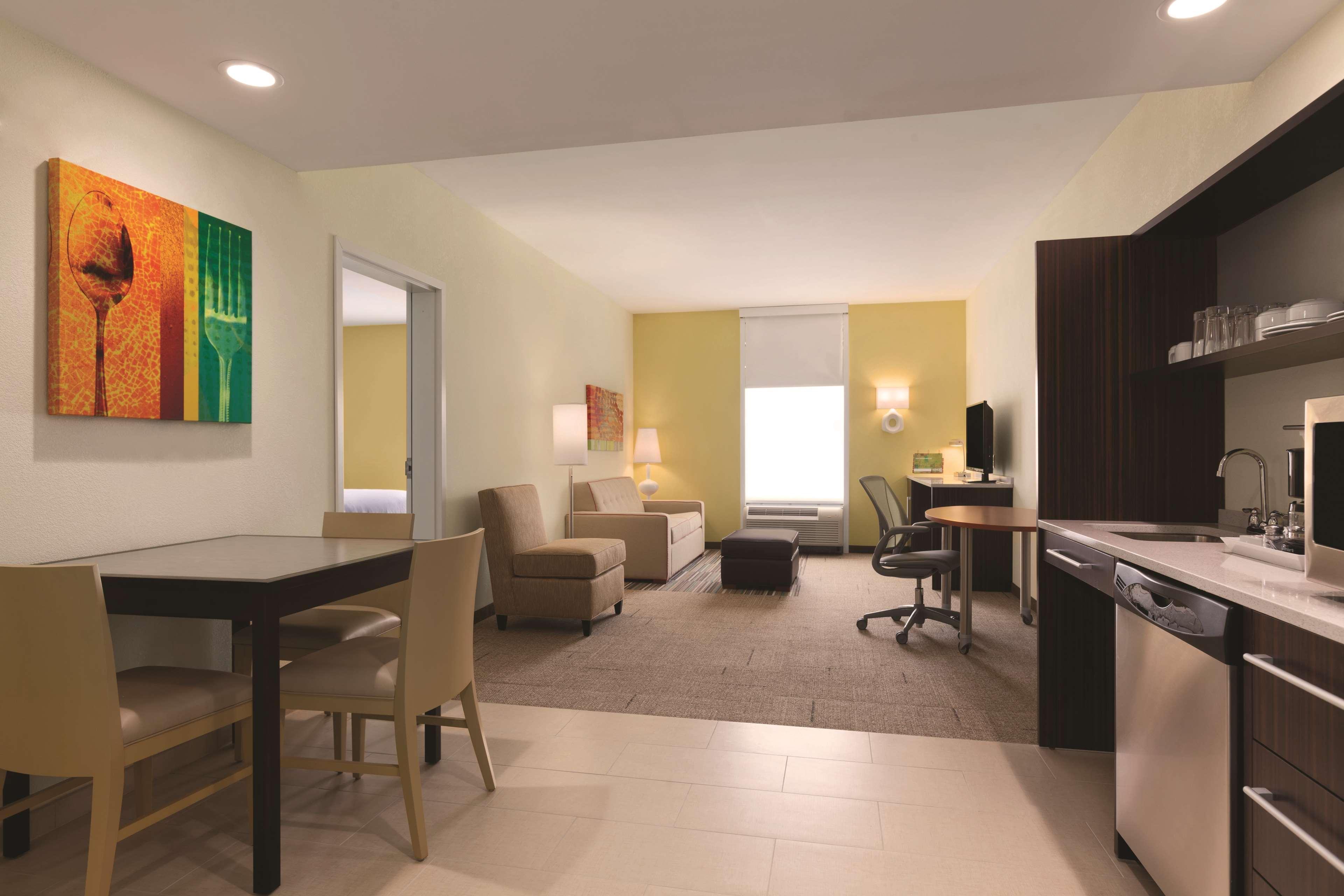 Hotel Home2 By Hilton